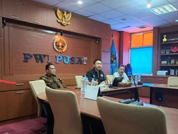 KLB Ilegal Dikecam, Hendry Ch Bangun Sah Sebagai Ketua