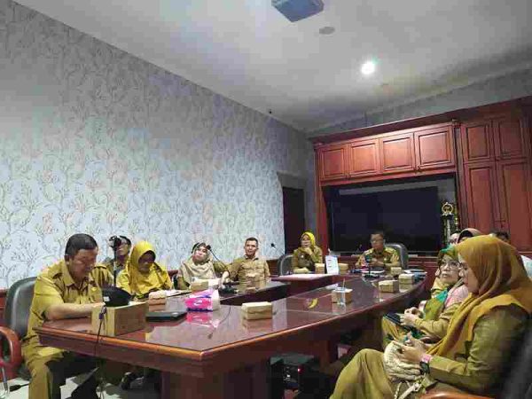 Rapat Koordinasi Inflasi Di Pimpin Plt Sekretaris Jenderal Kementrian Dalam Negeri Tomsi Tohir