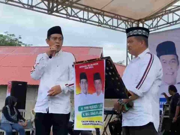Pilkada Parimo, Deklarasi Paslon Erwin Sahid Dihadiri Ribuan Relawan