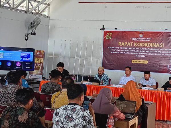 KPU Banggai Menggelar Rakor DPSHP Bersama Bawaslu Dan Dukcapil