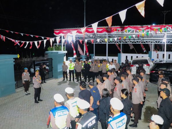 Kapolres Apresiasi Anggotanya Saat Amankan Pencabutan Nomor Urut Paslon Pilkada Banggai 2024