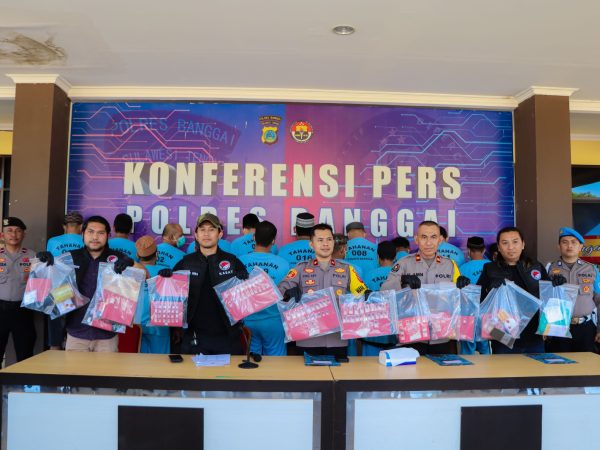 Gelar Press Conference Polres Banggai Serius Kejar Para Bandar Dan Pemakai Narkoba, Dalam 3 Bulan Berhasil Tangkap 18 Orang