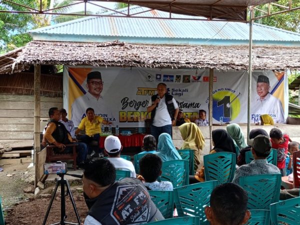 Kampanye dialogis Calon Wakil Bupati Furqanuddin Masulili di Desa Asaan Kecamatan Pagimana