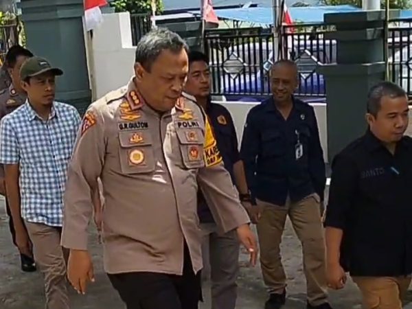 Ketua Dan Empat Komisioner KPU Menerima Langsung  Karo OPS Polda Sulteng Dan Rombongan