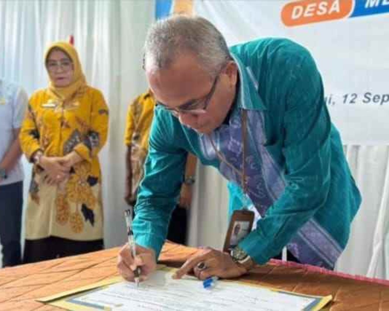 Sekda Parigi Moutong Hadiri Pencanangan Program Desa CANTIK di Desa Mertasari