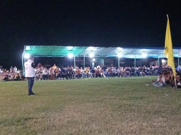 Amirudin Dan Furqanuddin Kampanye di Desa Tangkian, Tangisan Pilu Saat Dengar Suara Paslon 01 AF-FM