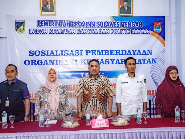 Gubernur Sulteng di Wakili Asisten 1 Setda Banggai Nurjalal Amir Buka Sosialisasi Pemberdayaan Ormas
