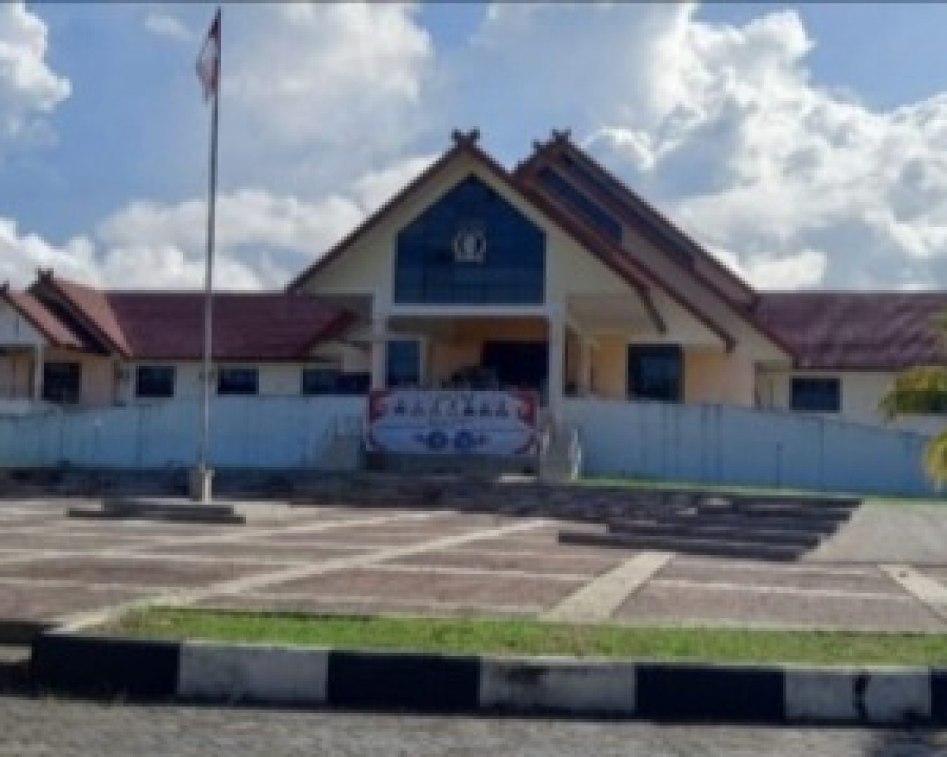 DPRD Parimo Akan Sidang Lintas Komisi Terkait Bangunan Dinas PUPRP Tanpa Alas Hak