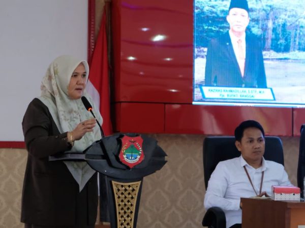 Wakili Pjs Bupati Banggai Asisten 1 Nurjalal Amir Buka Sosialisasi Peraturan Bidang Sumber Daya Alam Tahun 2024