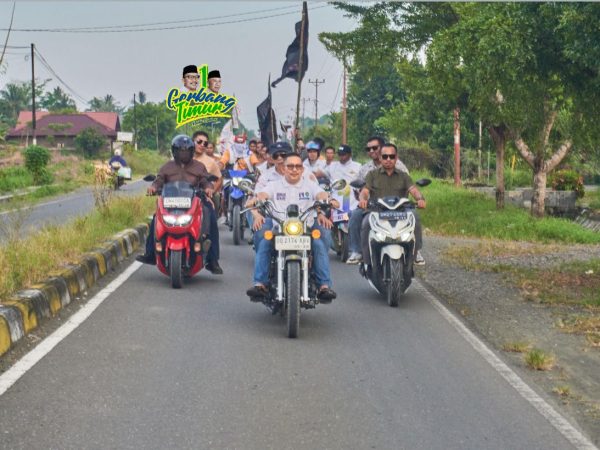 Paslon 01 AT-FM Gelar Konvoi Spektakuler di Toili, Dapat Sambutan Hangat Warga