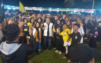 Desa Tangkian Larut dalam Haru, Orasi Amirudin Menggugah Kenangan dan Air Mata Warga