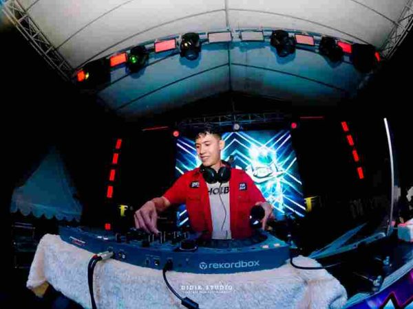 Mengenal Pehol Content Creator dan DJ asal Samarinda