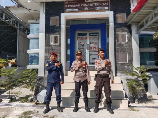 Polisi Jaga Ketat Gudang Logistik KPU Banggai untuk Amankan Pilkada 2024