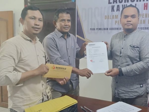 Tim Hukum Relawan AT-FM Laporkan Dugaan Serangan Politik, Ke Bawaslu Banggai