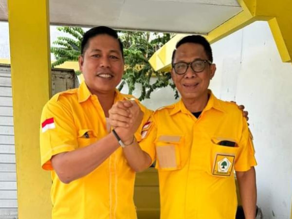 Syarifudin Tjajo Kader  Partai Golkar Banggai,  Dalam Orasi Menggugah Warga Desa Lenye Kecamatan Luwuk Utara