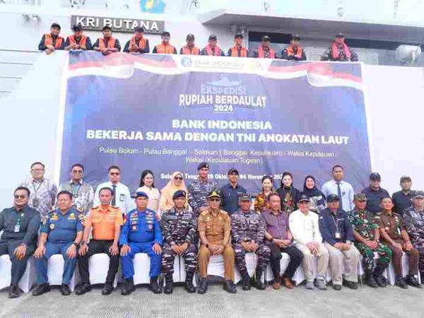 Asisten ll Resmi Melepas Tim Ekspedisi Rupiah Berdaulat di Pelabuhan Kelas lll Parigi