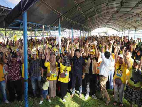 Ribuan Warga Desa Sidoan Padati Kampanye Dialogis Erwin – Sahid, Nyatakan Dukungan Penuh