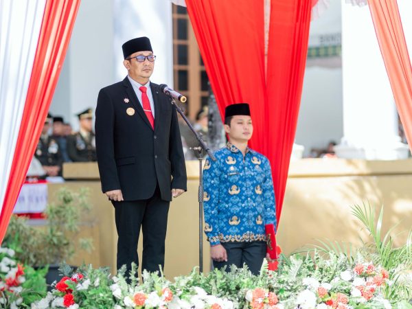 Peringati Hari Pahlawan ke-79, Pjs Bupati Banggai Raziras Rahmadillah Pimpin Upacara Penuh Khidmat