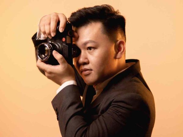 Evander Kurniawan: Menangkap Momen Romantis melalui Lensa