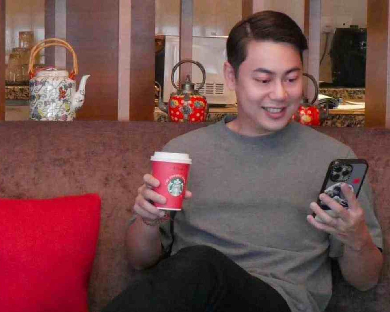 Alvin Fernandez Komar: Dari Covid-19 ke Kesuksesan Dunia Konten dan Traveling