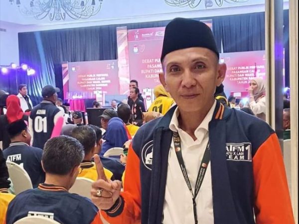 Pengamat Media Sosial Udi Makarao : Paslon 03 Kehilangan Arah, Hanya Fokus Cari Kesalahan Program AT-FM