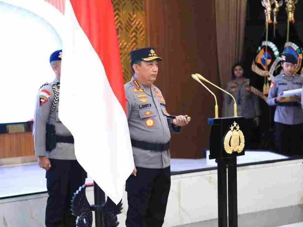 Kapolri Pimpin Kenaikan Pangkat 4 Perwira Polri di Mabes Polri