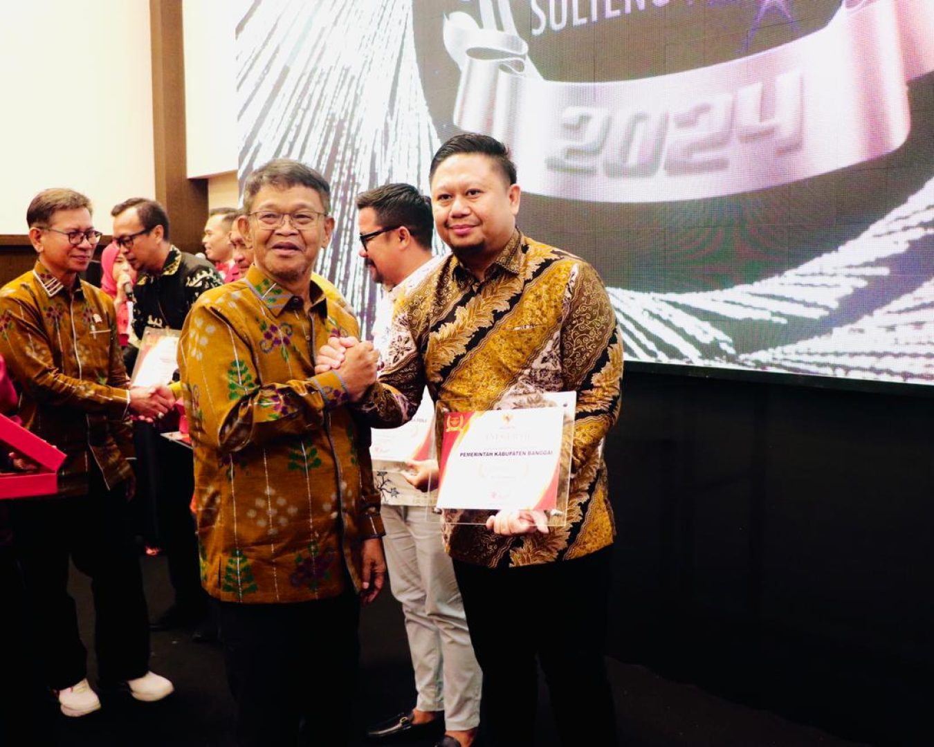 Kabupaten Banggai Raih Predikat Informatif, Satu-Satunya di Sulawesi Tengah