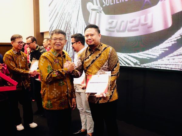 Kabupaten Banggai Raih Predikat Informatif, Satu-Satunya di Sulawesi Tengah