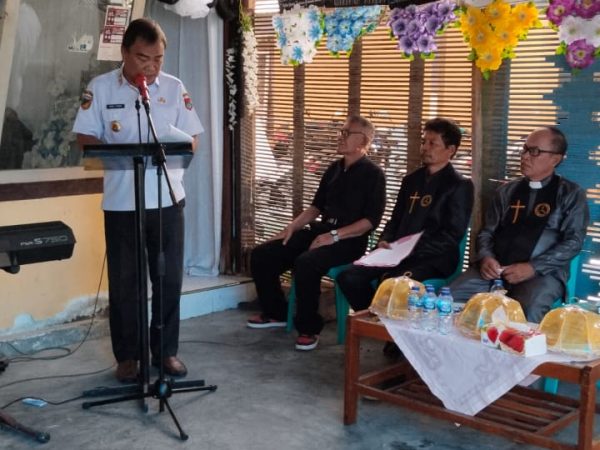 Mewakili Bupati Banggai Pj Sekda Ramli Tongko Melepas Jenazah Drs Garret. L Manus