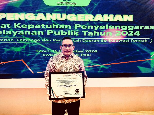 Pemkab Banggai di Bawah Kepemimpinan Amirudin dan Furqanudin Raih Predikat Zona Hijau dengan Nilai Tertinggi dari Ombudsman RI