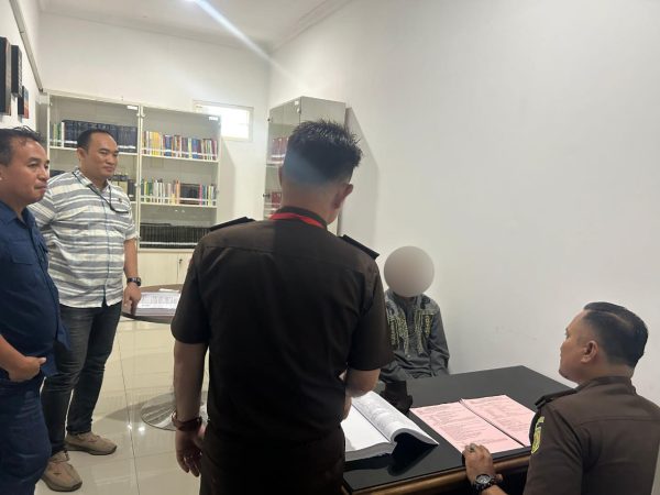 Polres Banggai Serahkan Tersangka dan Barang Bukti Kasus Pembunuhan di Balantak Utara