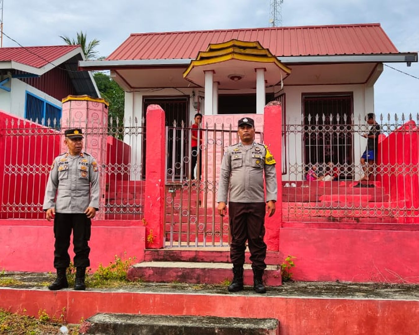 Polsek Lamala Berikan Pembinaan kepada Pramuka di SMP Kristen Bombanon