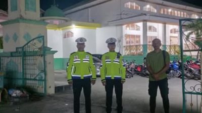 Polres Banggai Kerahkan 98 Personil untuk Amankan Tarawih Malam Pertama di 22 Masjid