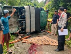 Polres Banggai Olah TKP Laka Tunggal Akibat Rem Blong yang Menewaskan Pengemudi Hartop