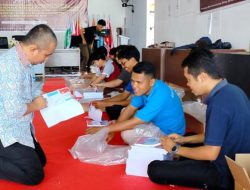KPU Banggai Gerak Cepat Persiapkan PSU di Dua Kecamatan Langsung Sortir Surat Suara