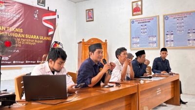 KPU Banggai Terus Menggelar Bimtek PSU Pasca Putusan MK di Kecamatan Simpang Raya dan Toili