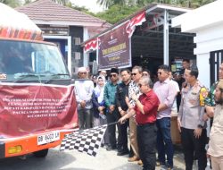 Ketua KPU Banggai Santo Gotia Lepas Distribusi Logistik PSU ke Simpang Raya dan Toili dengan Pengawalan Ketat