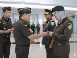 Plt. Kepala Kejati Sulteng Zullikar Tanjung, S.H., M.H. Resmi Melantik Andi Renny Rukmana Sebagai Kejari Donggala 
