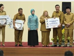 Peran Strategis Bappelitbangda, Parigi Moutong Terima Penghargaan Penurunan Stunting.