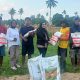 Anleg Parimo Selpina Basrin Beri Bantuan Bibit Jagung ke Petani di Parigi Barat