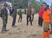 Bupati Erwin Burase Kembali Tinjau Penanganan Karhutla di Desa Avolua